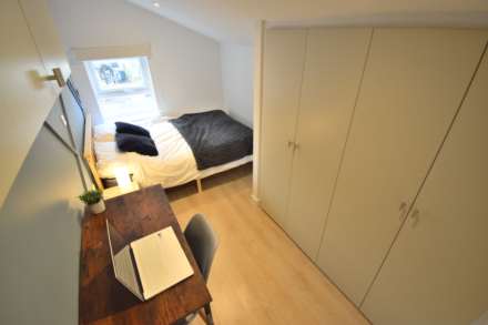 Property For Rent Connaught Road, Reading