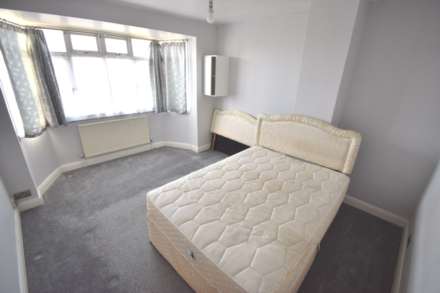 Chiltern Cresent, Earley, Reading, Image 10