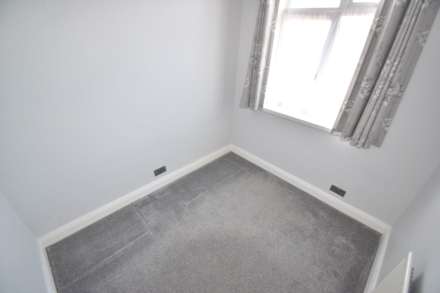 Chiltern Cresent, Earley, Reading, Image 13