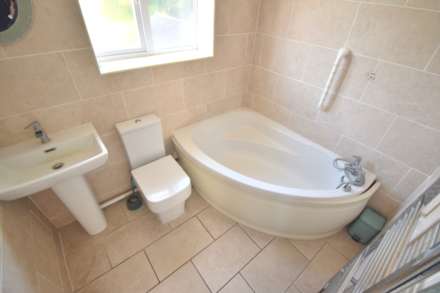 Chiltern Cresent, Earley, Reading, Image 16