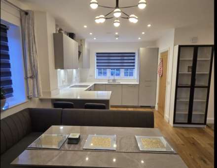 Property For Rent Rose Hill Cottages, Mill Lane, Wokingham