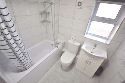 Erleigh Road, Reading, Image 10