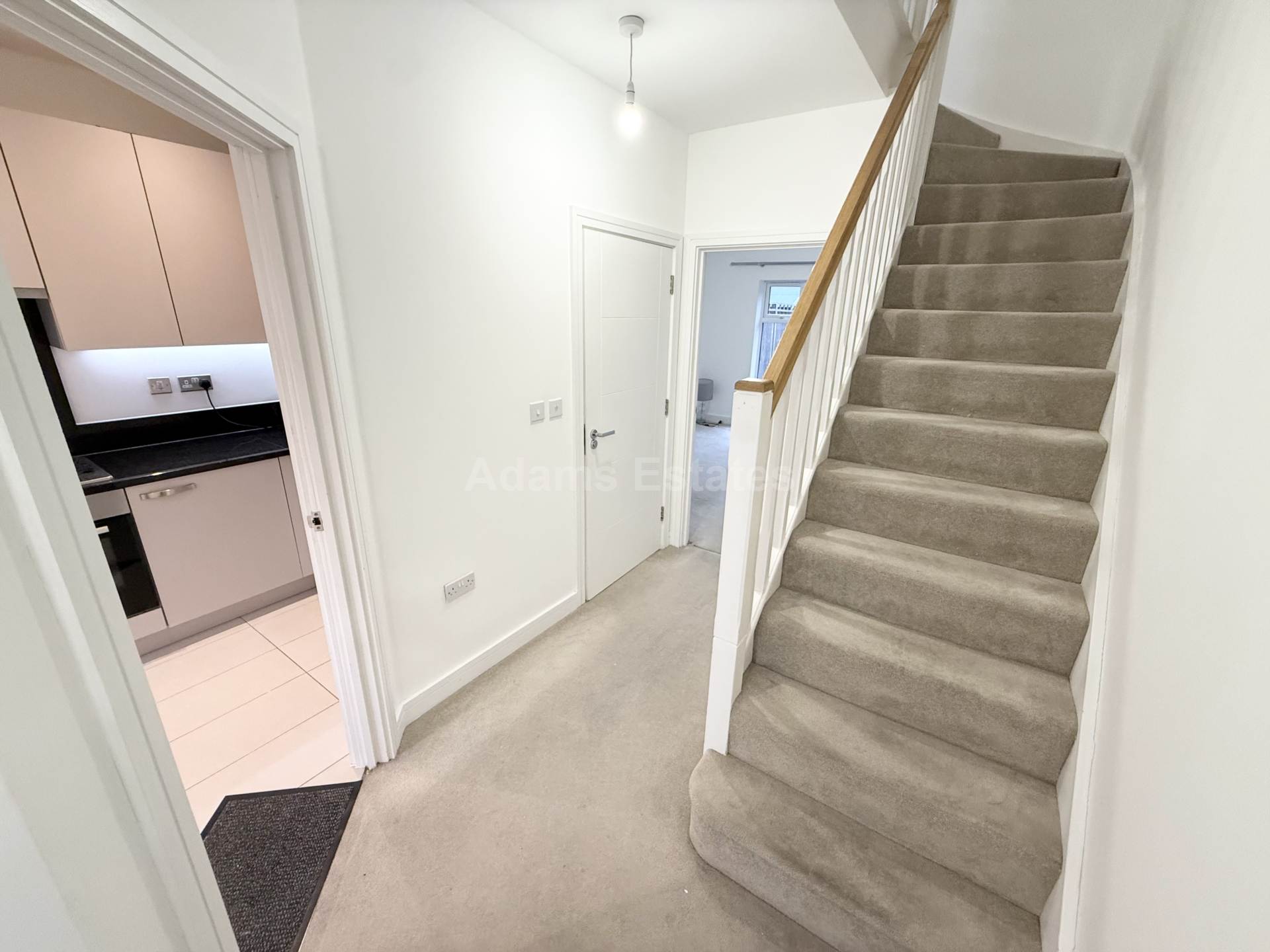 Woolhampton Way, Reading, Image 4