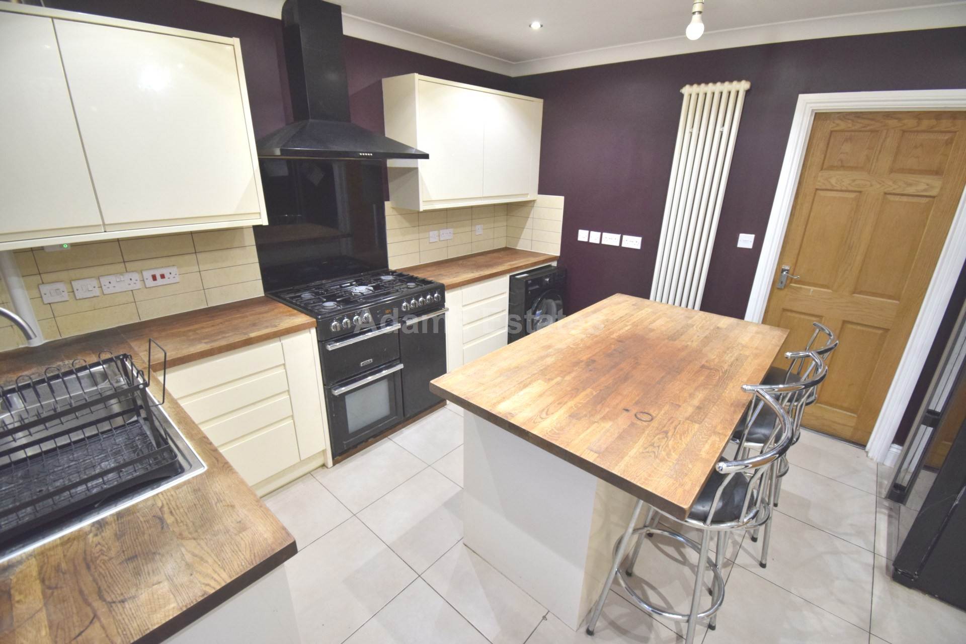 Erleigh Court Gardens, Reading, Image 2