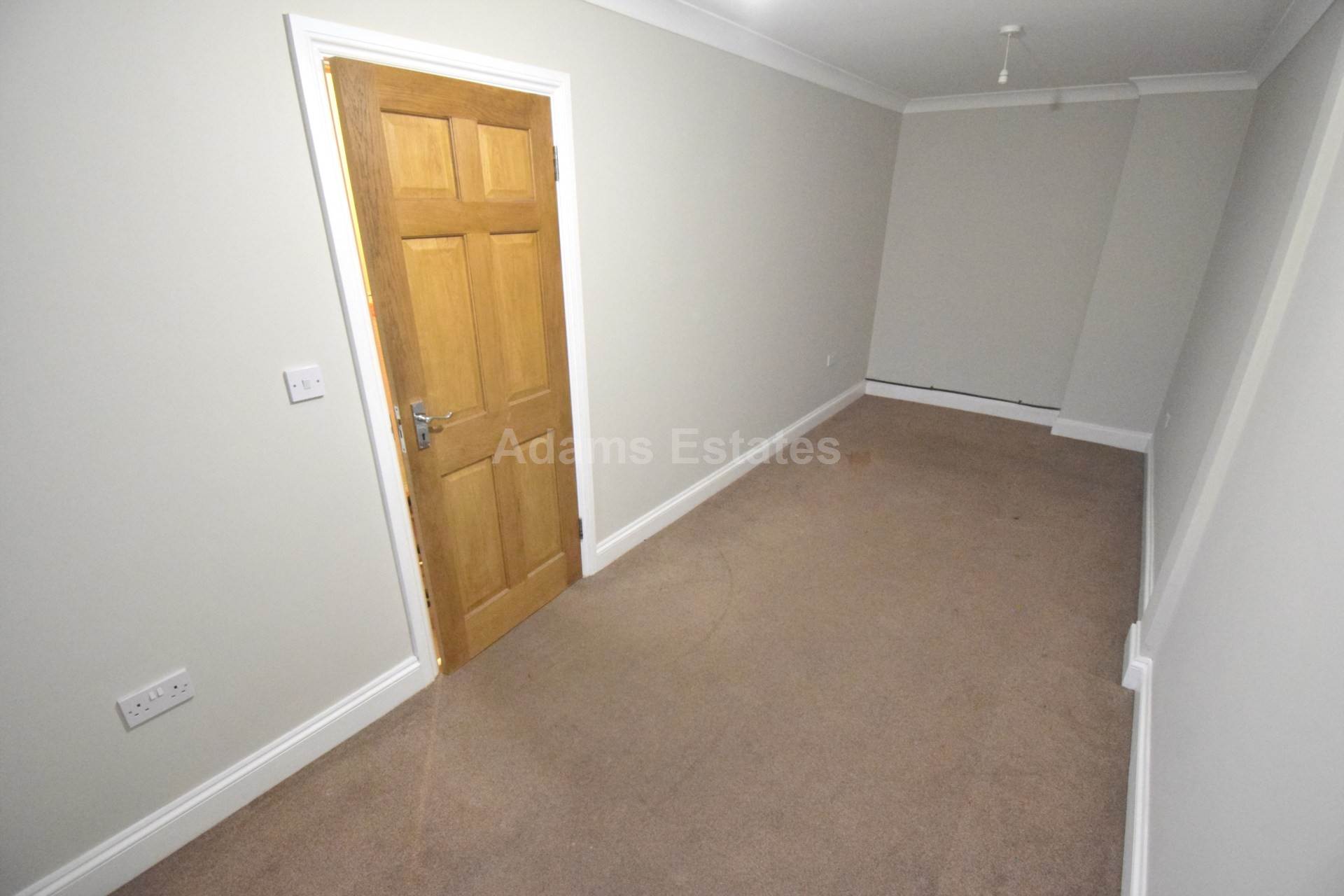 Erleigh Court Gardens, Reading, Image 4