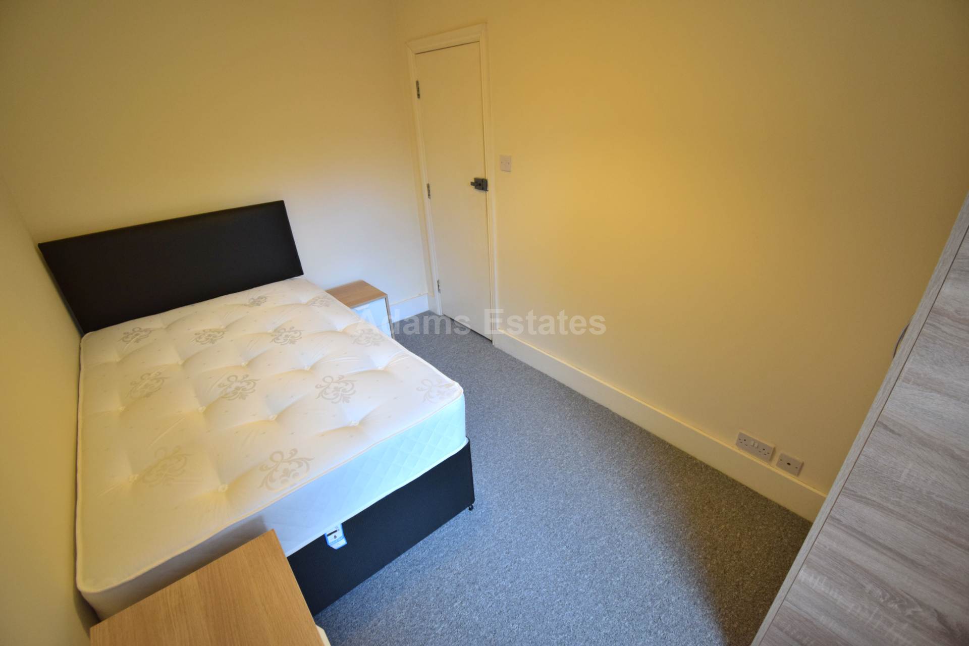 Curzon Street, Reading, Image 2