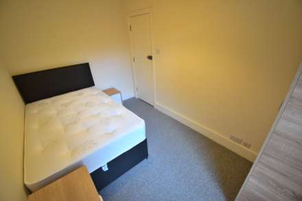 Curzon Street, Reading, Image 2