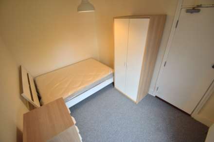 Curzon Street, Reading, Image 2