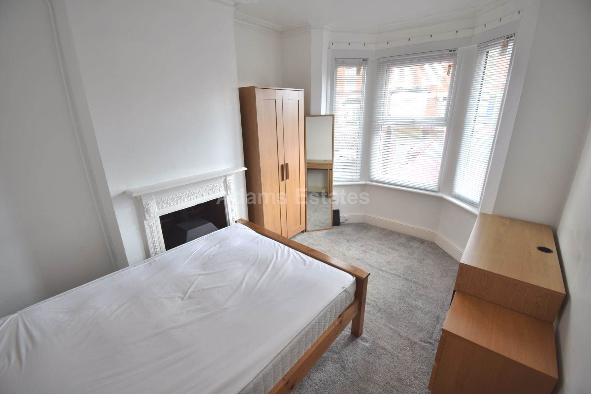 Liverpool Road, Reading, Image 2