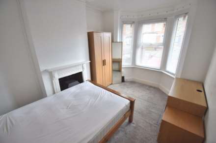 Liverpool Road, Reading, Image 2