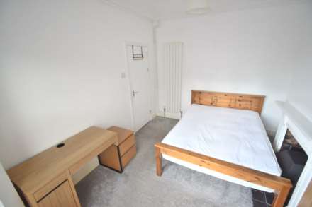 Liverpool Road, Reading, Image 3