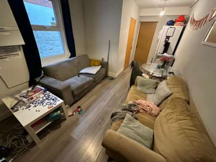 Palmer Park Avenue, Reading, Image 3