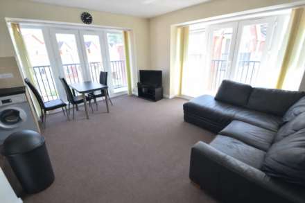 Thames House, Regis Park Road, Reading, Image 2