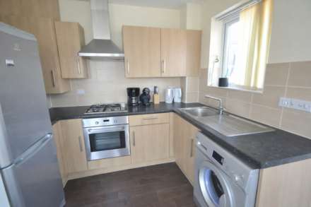 Thames House, Regis Park Road, Reading, Image 4