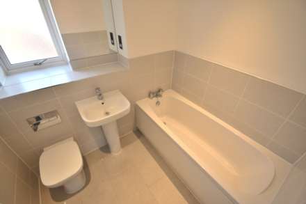 Nightingale Way, Reading, Image 13