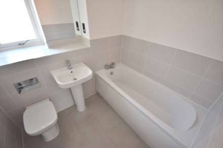 Nightingale Way, Reading, Image 9