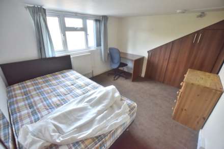 Donnington Gardens, University Area, Image 8