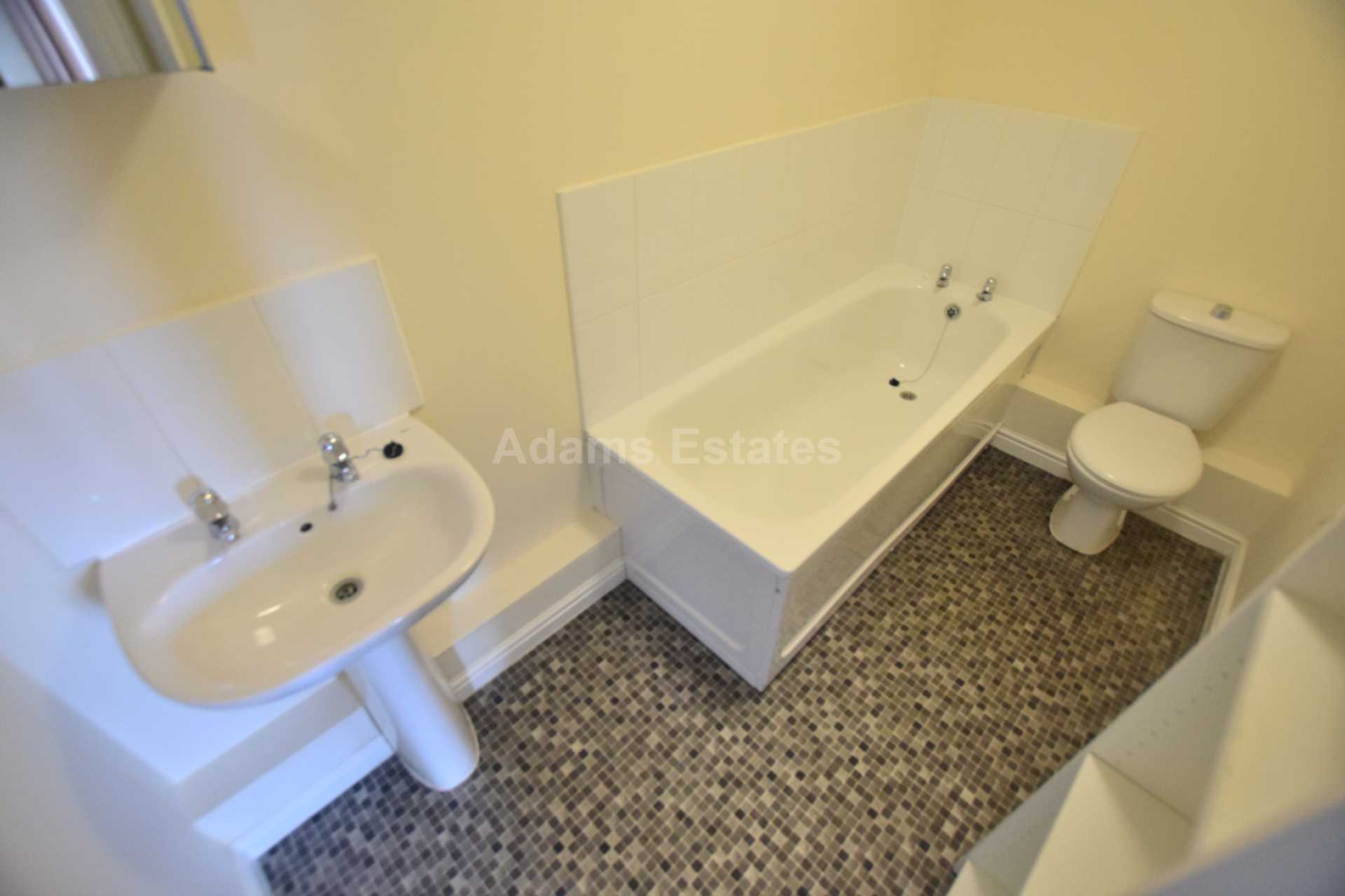 Kennet House, Regis Park Road, Reading, Image 6