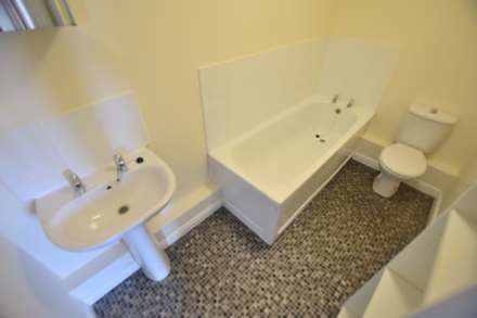 Kennet House, Regis Park Road, Reading, Image 6