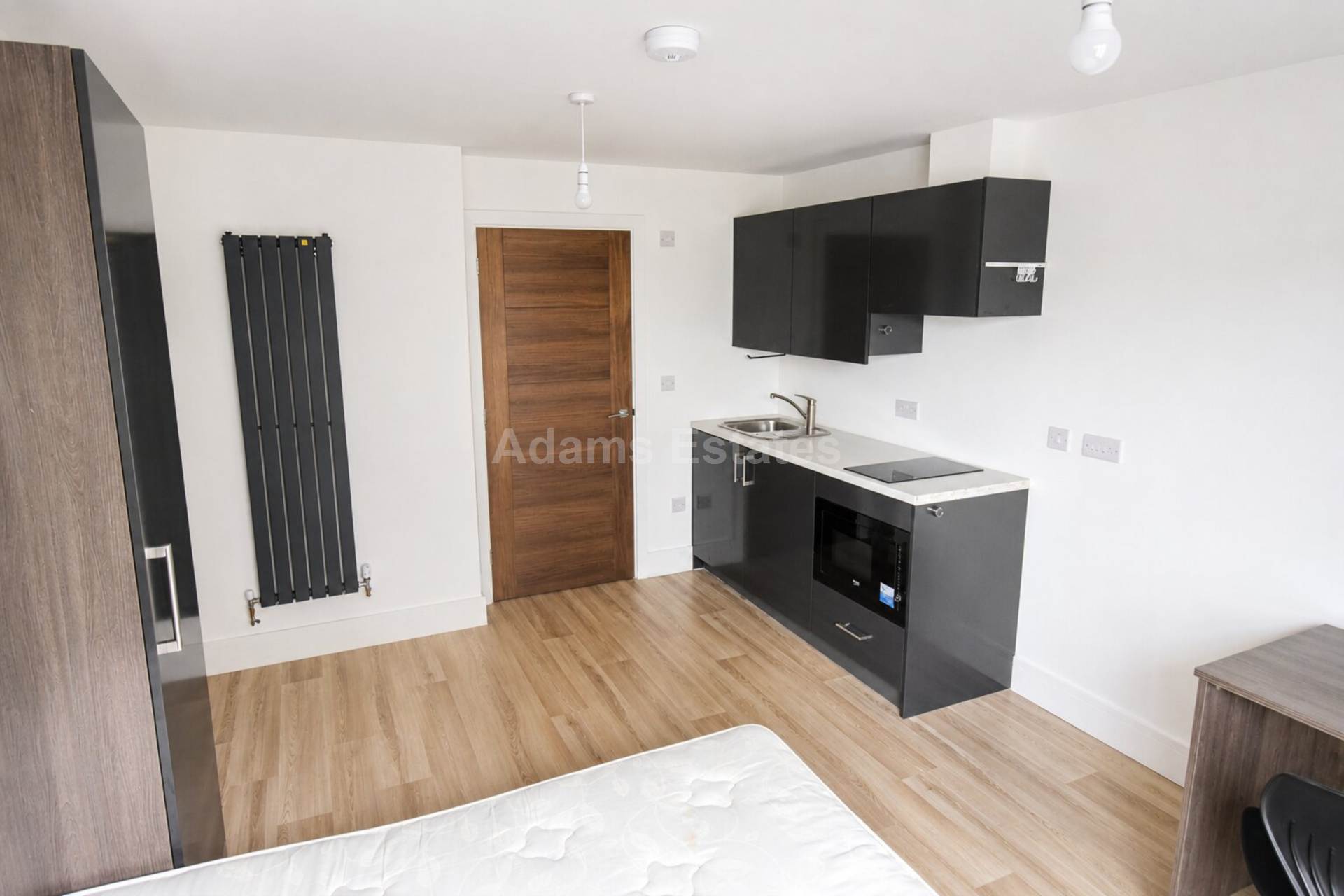 Charndon Close, Reading, Image 2
