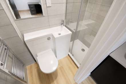 Charndon Close, Reading, Image 4