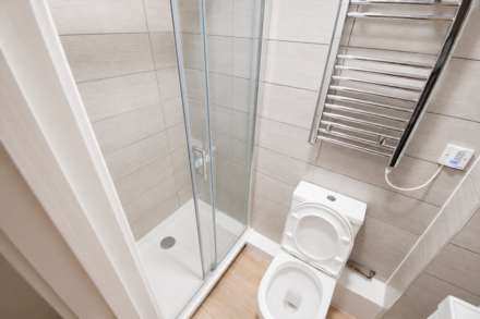Charndon Close, Reading, Image 4