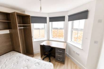 Charndon Close, Reading, Image 3