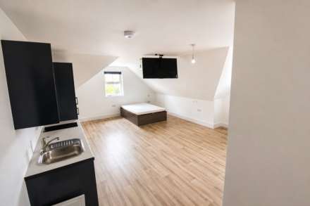 Charndon Close, Reading, Image 1