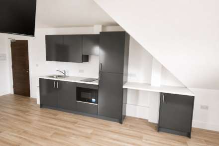 Charndon Close, Reading, Image 3