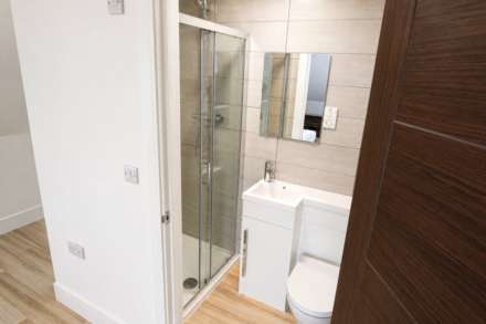 Charndon Close, Reading, Image 5