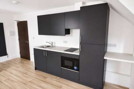 Charndon Close, Reading, Image 3