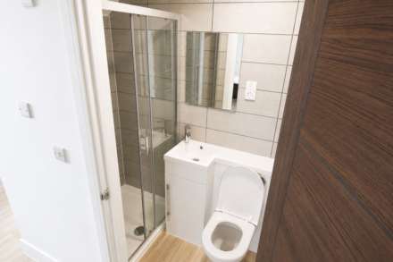 Charndon Close, Reading, Image 5