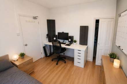 Radstock Road, Reading, Image 2