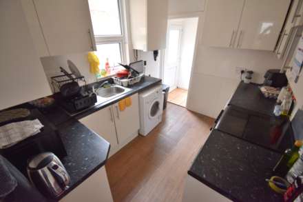 Radstock Road, Reading, Image 6