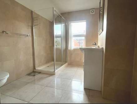 Radstock Road, Reading, Image 4