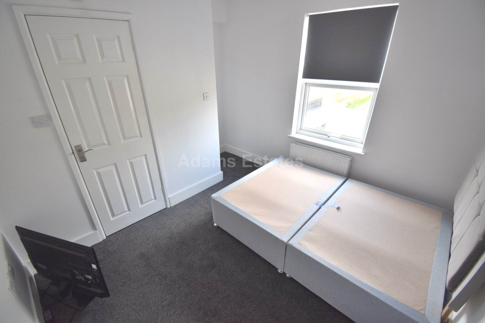 Basingstoke Road, Reading, Image 6