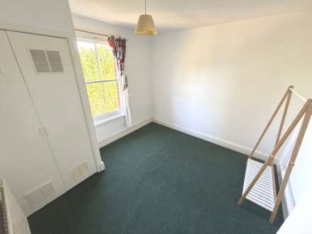Tilehurst Road, Reading, Image 10