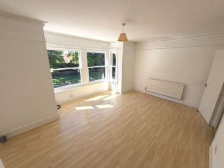 Tilehurst Road, Reading, Image 4