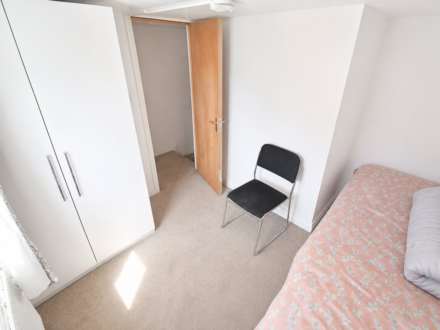 Upper Crown St, Reading, Image 9