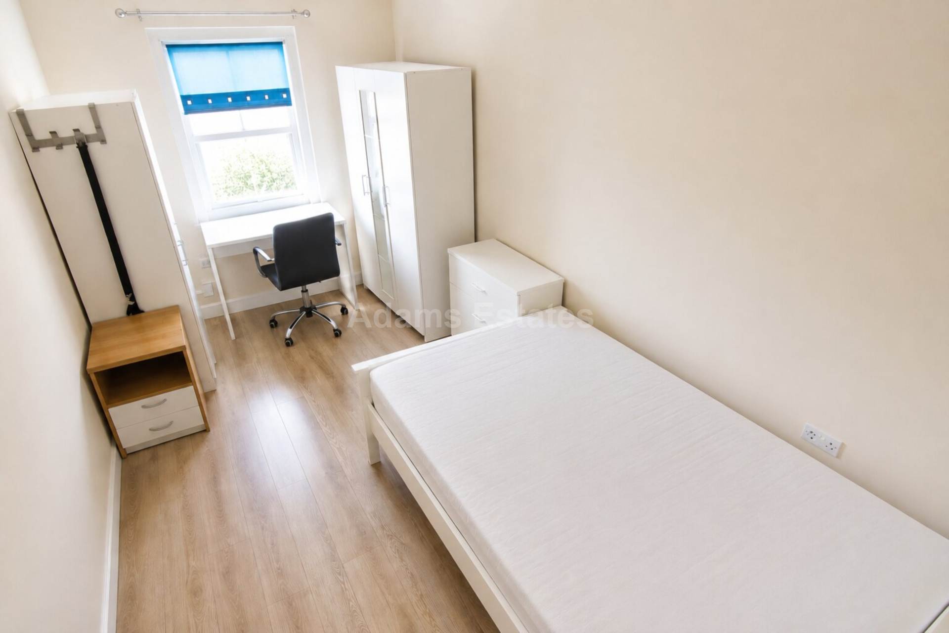 Top Floor Flat, Gloucester Road, Image 6
