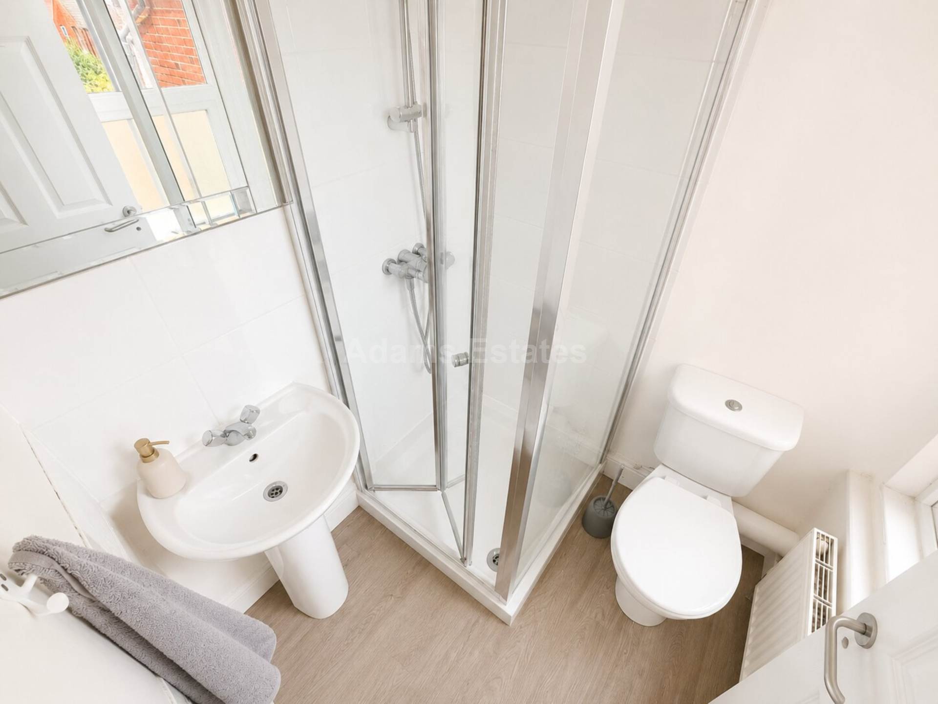 Top Floor Flat, Gloucester Road, Image 7