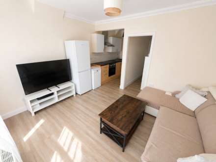 Top Floor Flat, Gloucester Road, Image 1