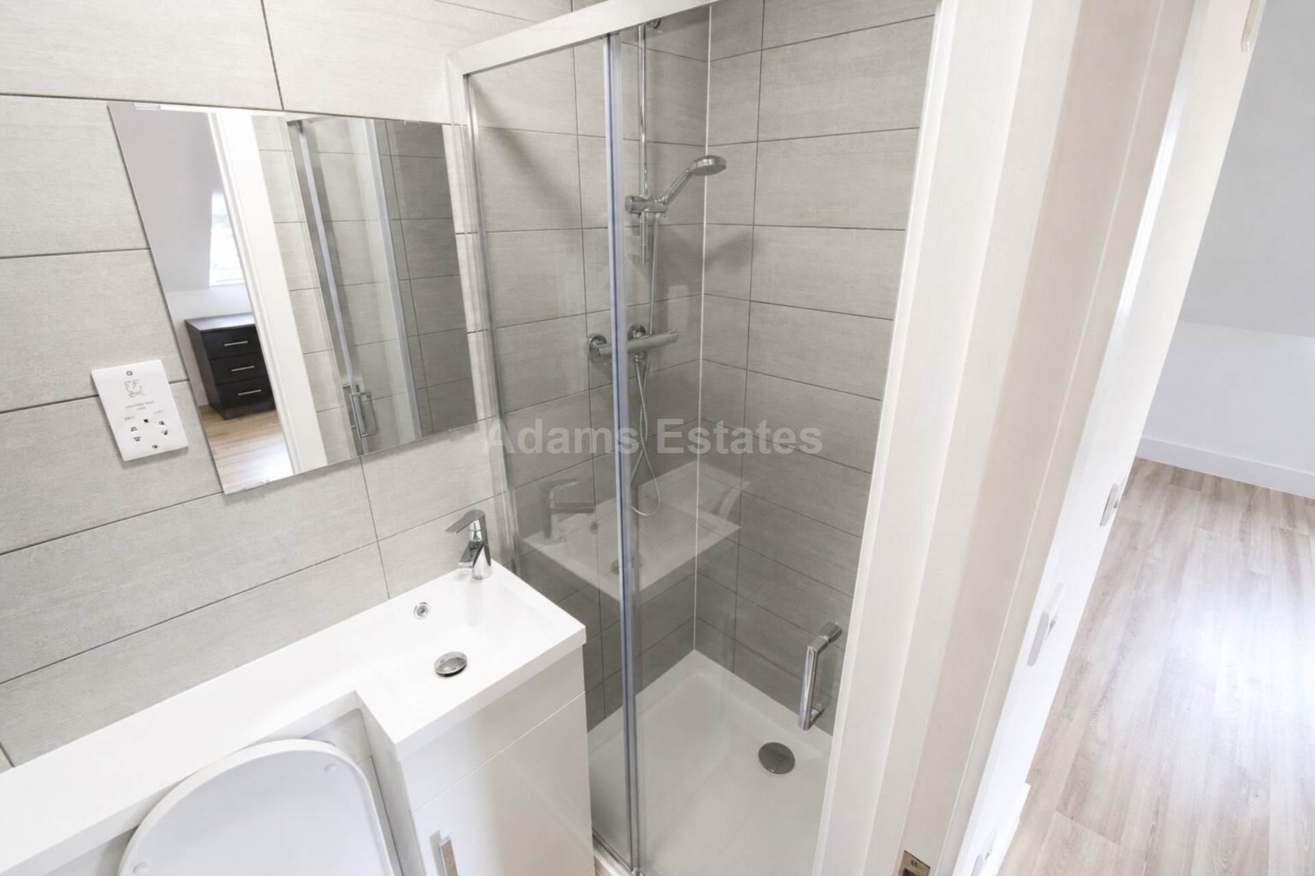 Charndon Close, Reading, Image 5