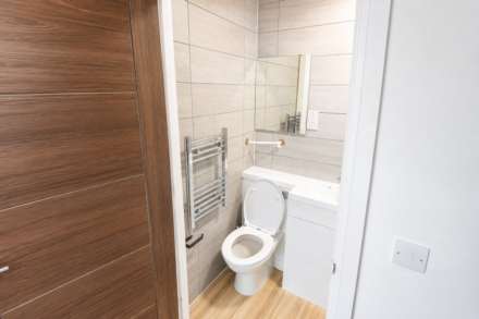 Charndon Close, Reading, Image 3