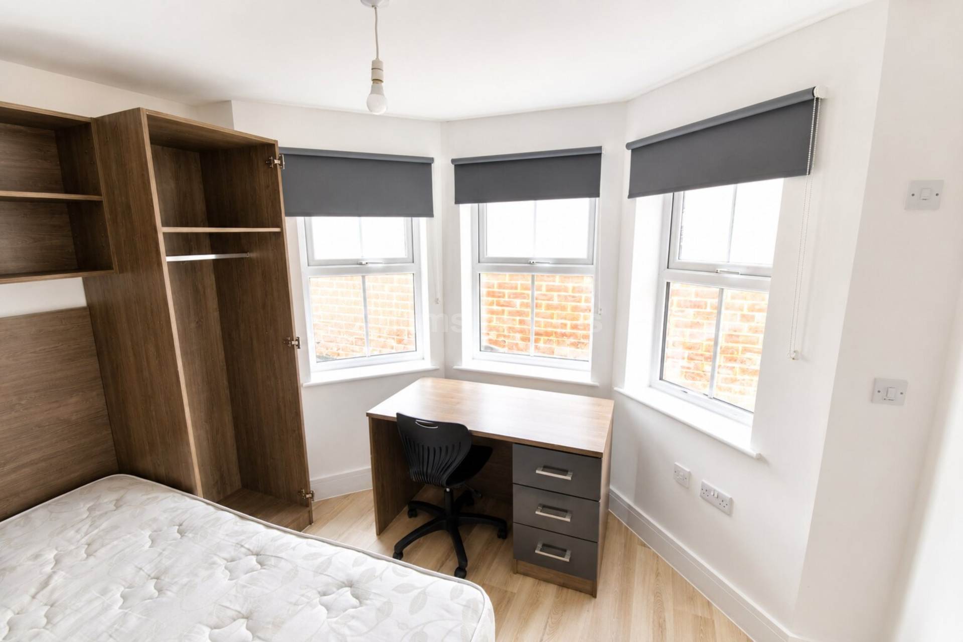 Charndon Close, Reading, Image 3