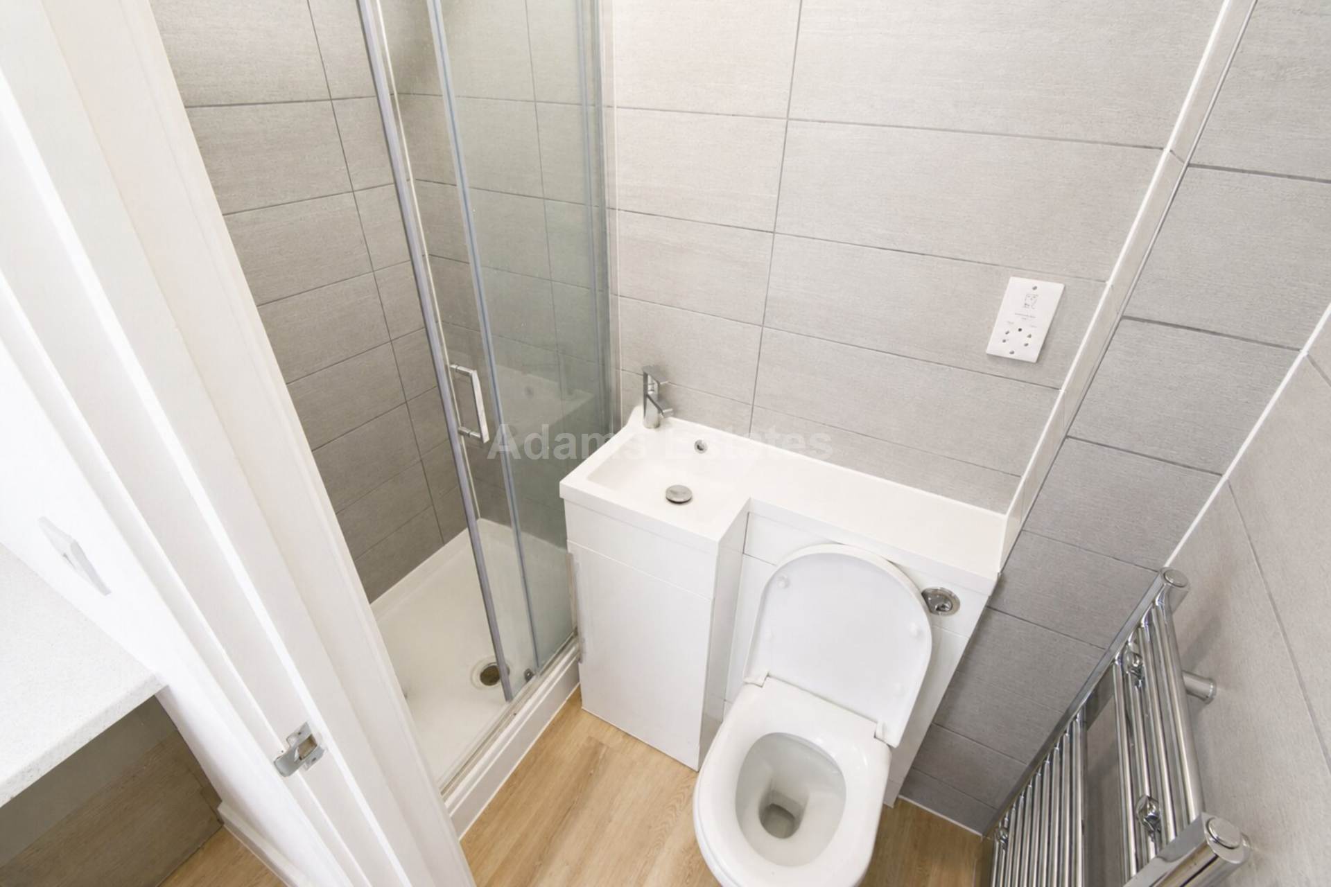 Charndon Close, Reading, Image 4