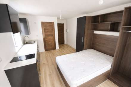 Charndon Close, Reading, Image 1