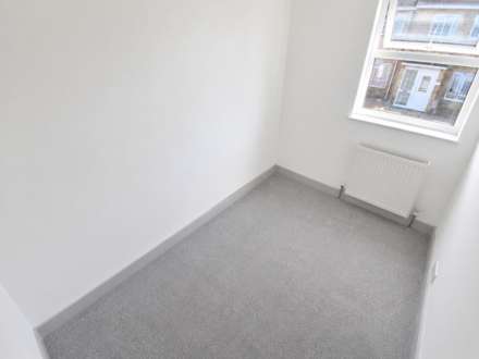 Elizabeth Walk, Reading, Image 8