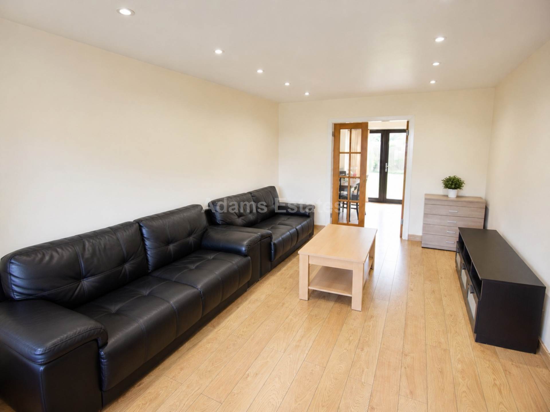 Pheasant Close, Wokingham, Image 4