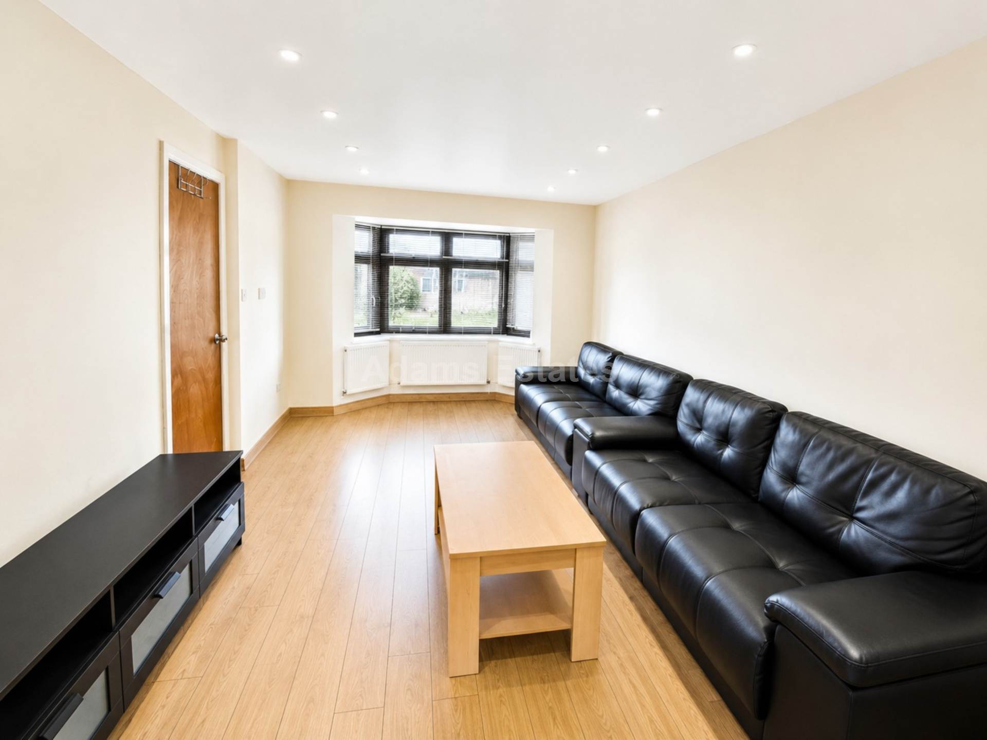 Pheasant Close, Wokingham, Image 5